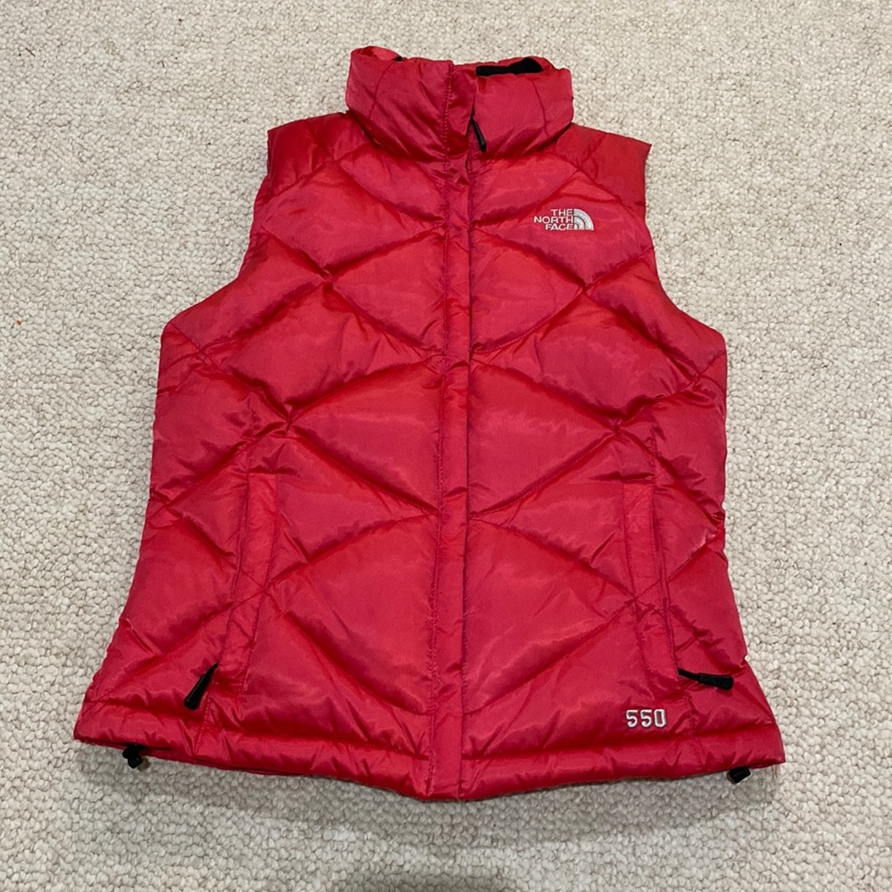 The North Face 550 Puffer Vest Size XS Fuscia/Red Goose Down